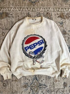 Vintage 80s Pepsi Cola BottleCap Graphic Crewneck Sweatshirt Size L
